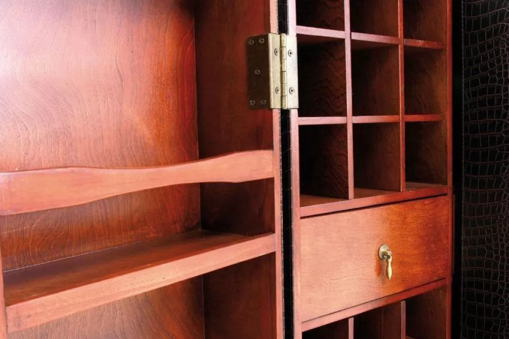 Baarit>KARE Design Bar Cabinet Globetrotter Baarikaappi, Medium