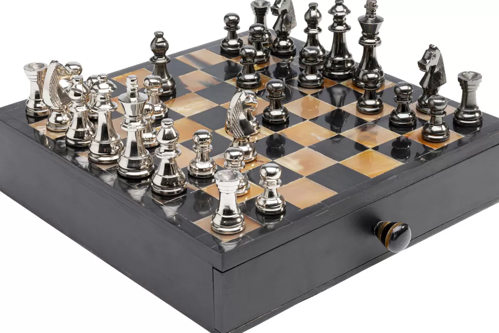 Jalalliset Koriste-Esineet>KARE Design Chess Antique Deco Shakki, Koriste-esine 36x33cm