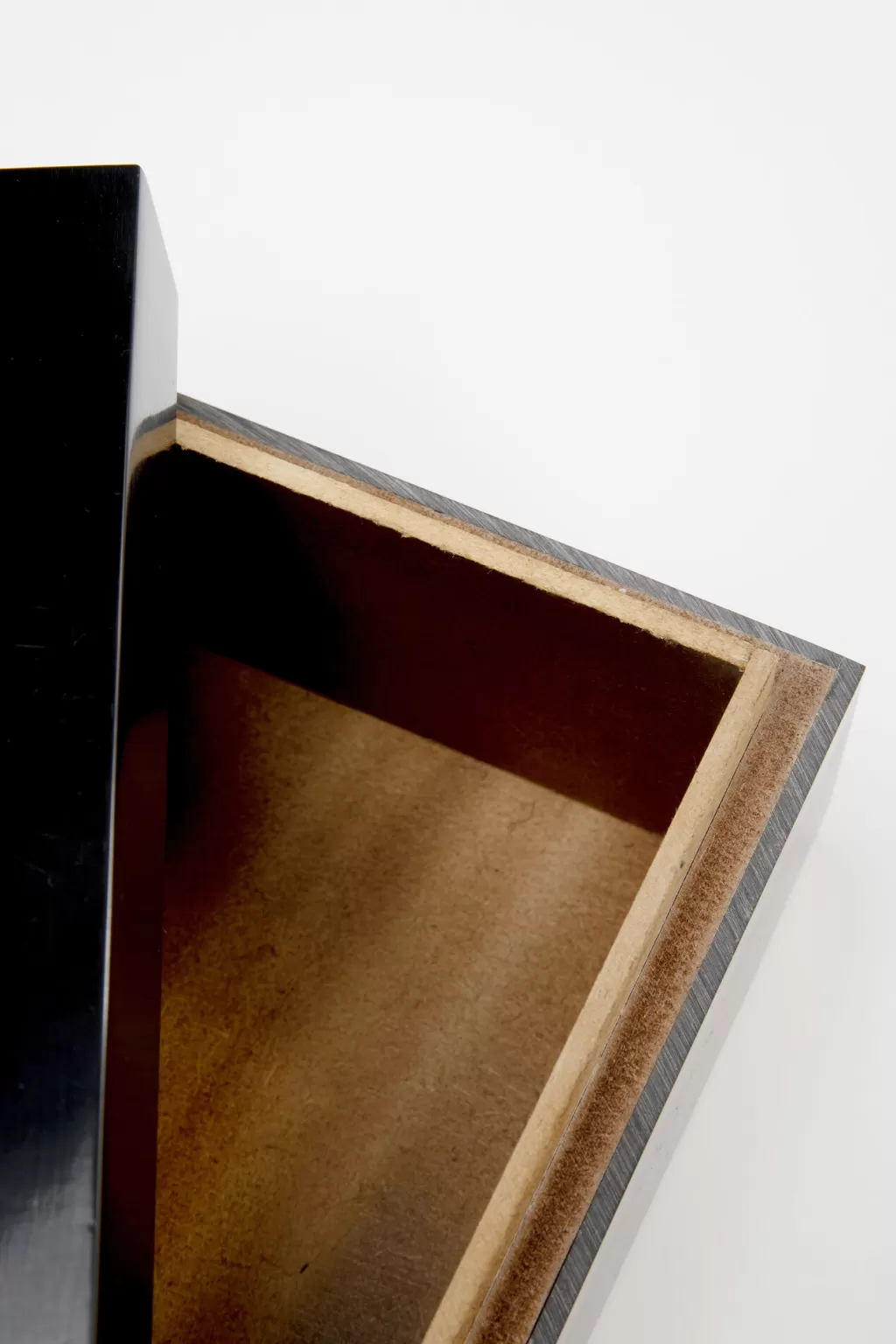 Korurasiat>KARE Design Groove Rasia, Laatikko 15x8cm