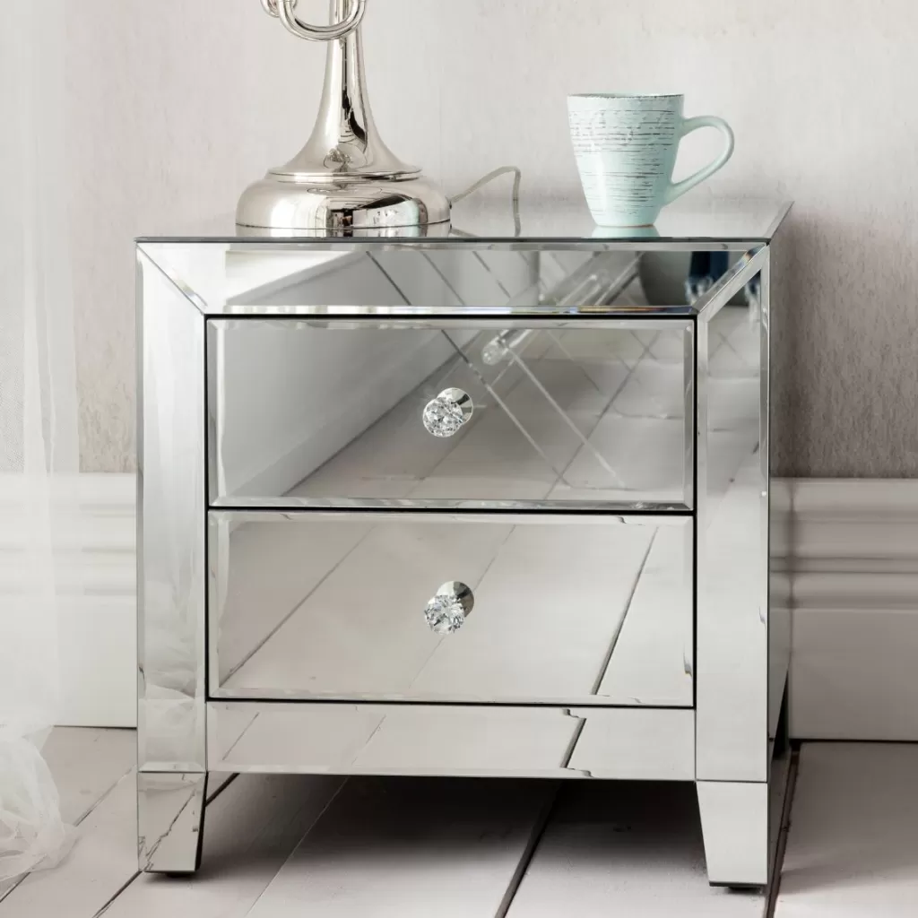 Yöpöydät>KARE Design Luxury Pieni Lipasto 2 Laatikkoa