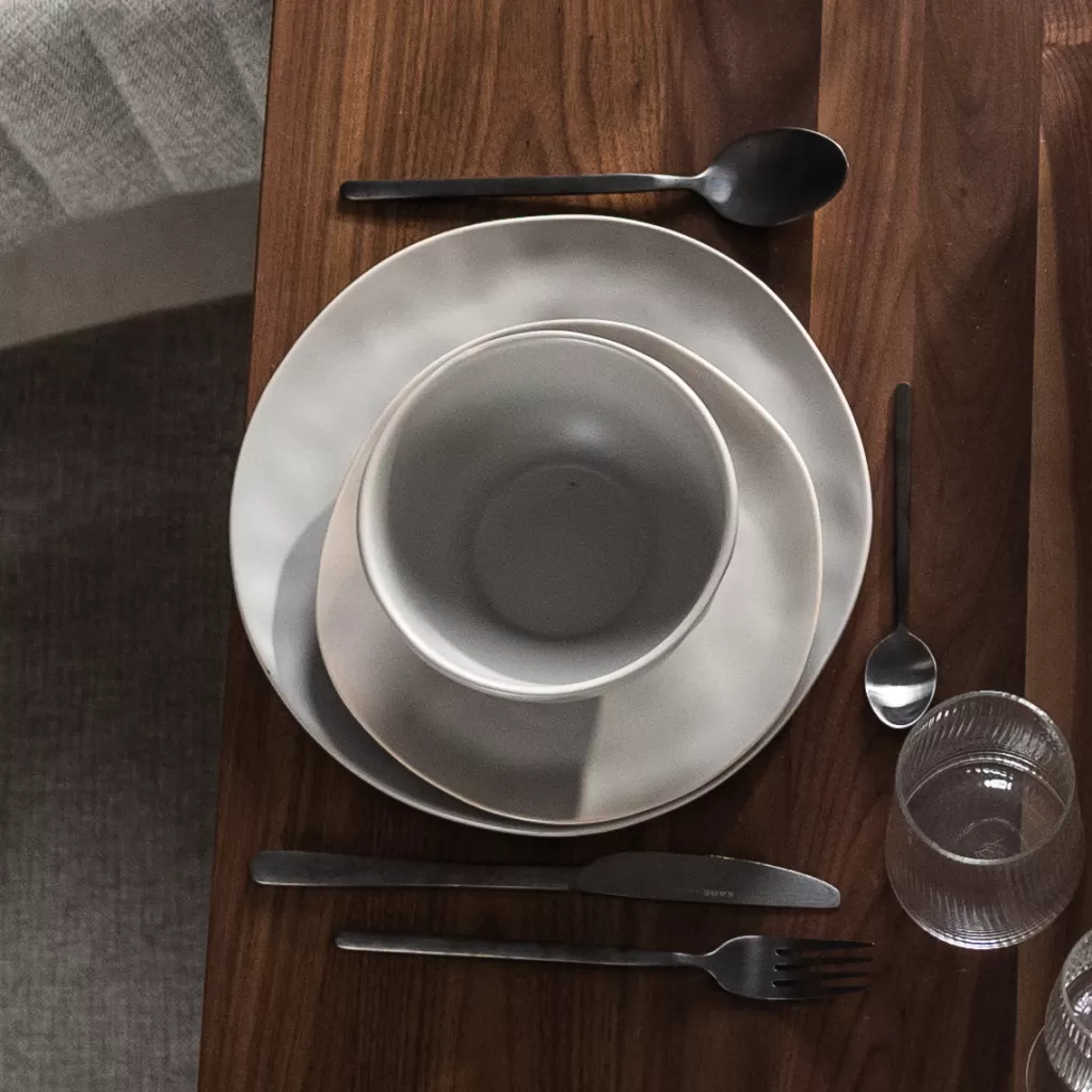 Lautaset>KARE Design Organic Grey Lautanen Ø26cm