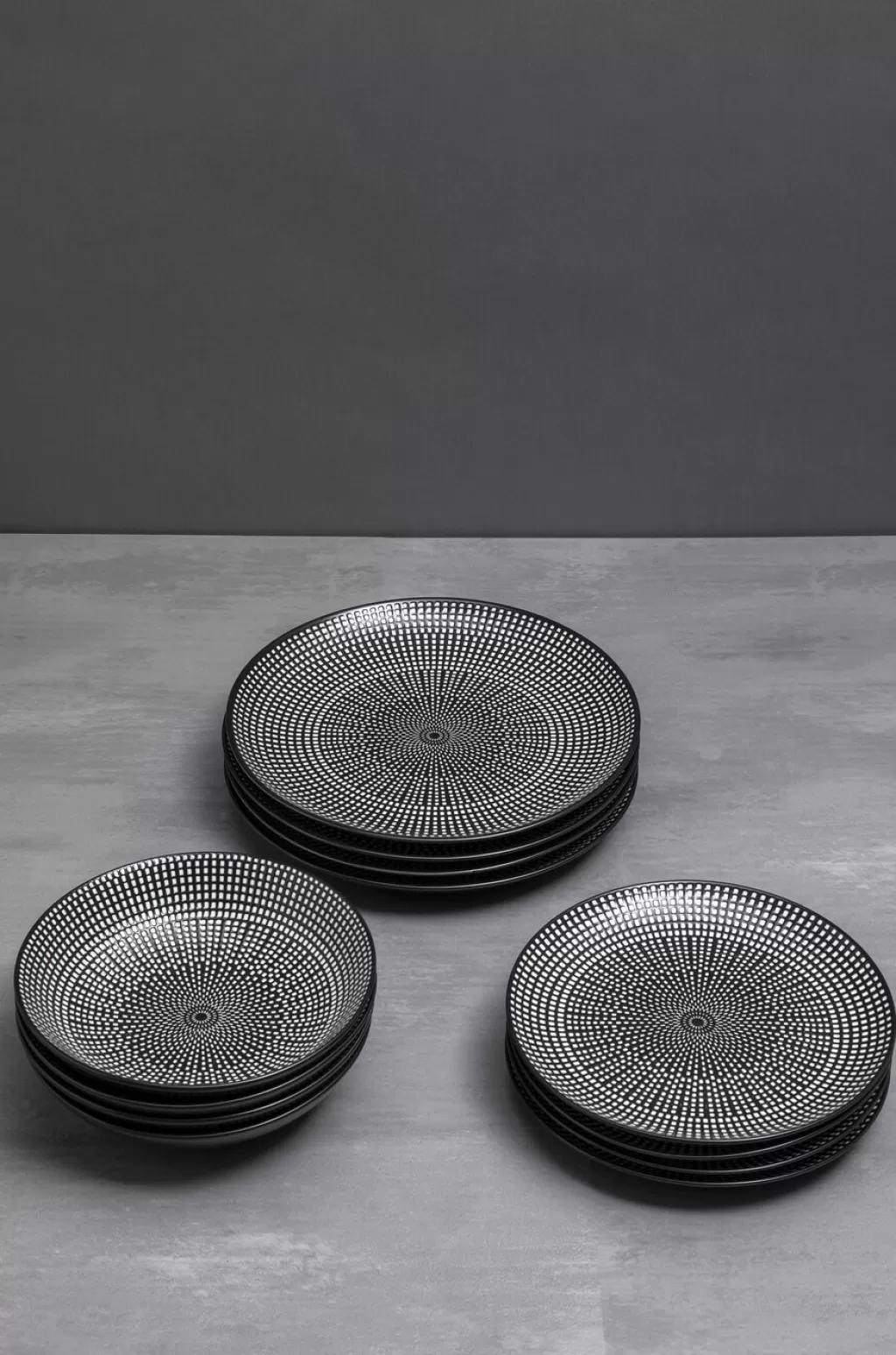 Mukit | Lautaset>KARE Design Tokyo Astiasto (12/osaa)