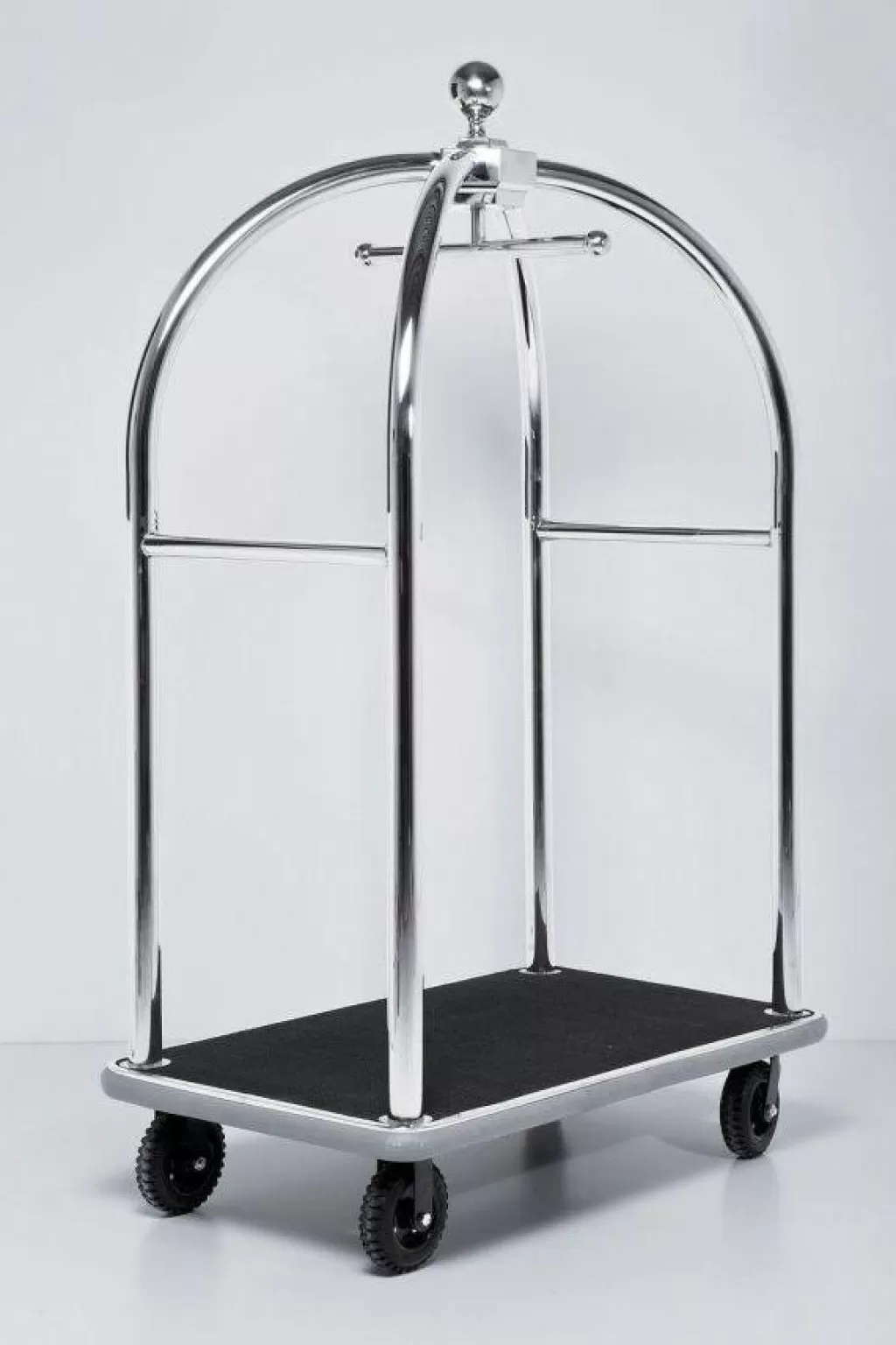 Jalalliset Vaatenaulakot>KARE Design VIP Baggage Trolley Vegas Naulakko, Matkalaukkukärry, Hopea